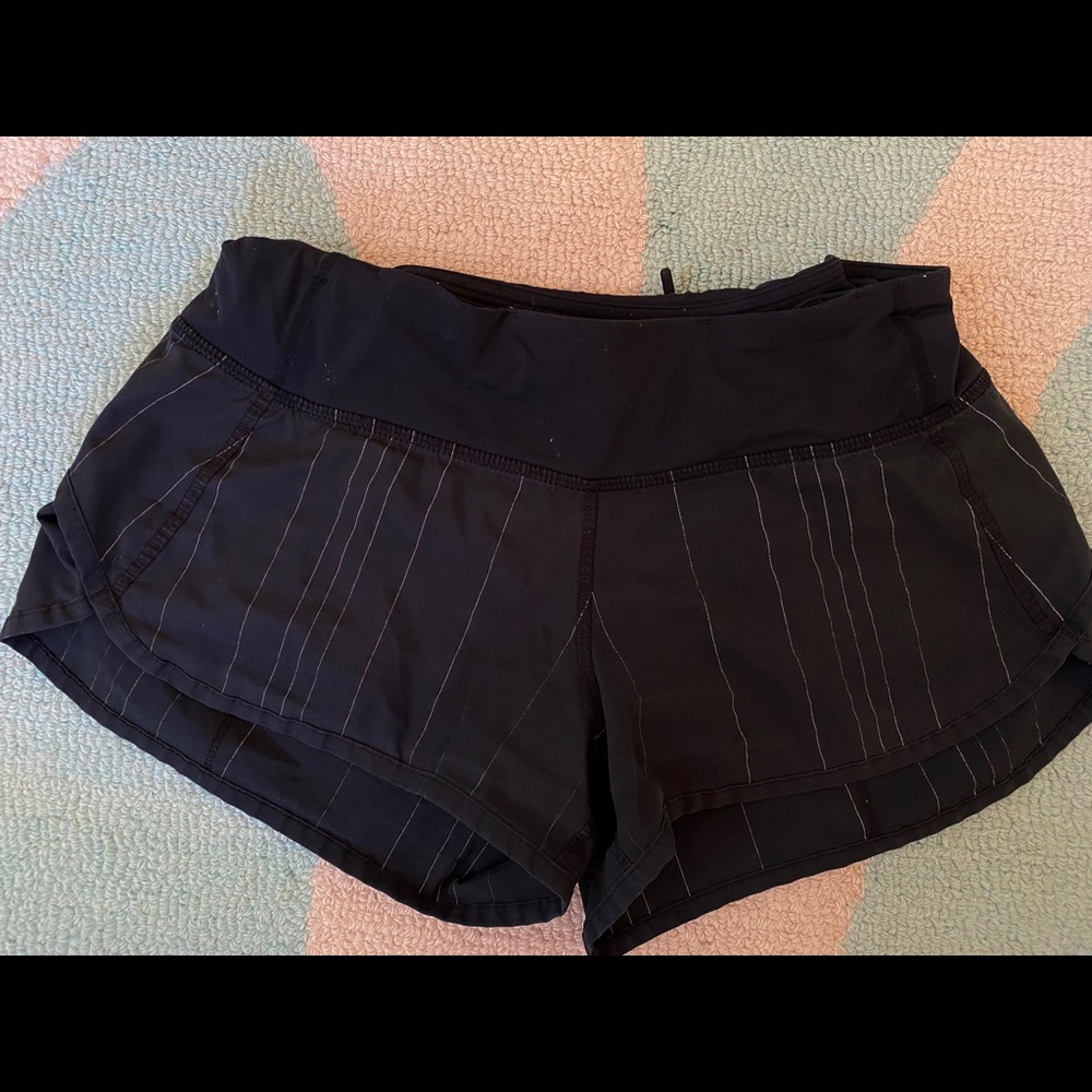 Lululemon Athletica Black/lined size 4